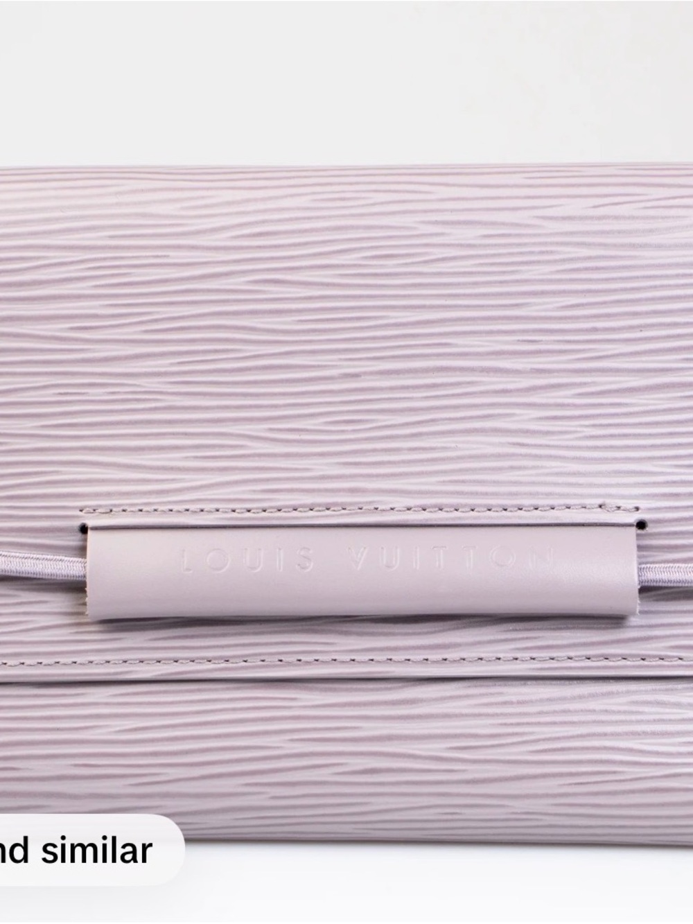 Louis Vuitton Epi Leather wallet in Light Lilac